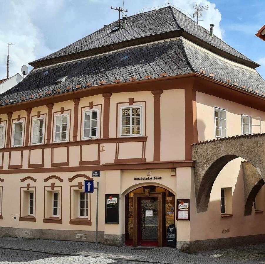 Konselsky Senk Domazlice Hotel Luaran gambar