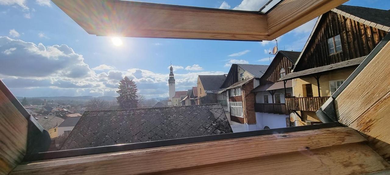 Konselsky Senk Domazlice Hotel Luaran gambar